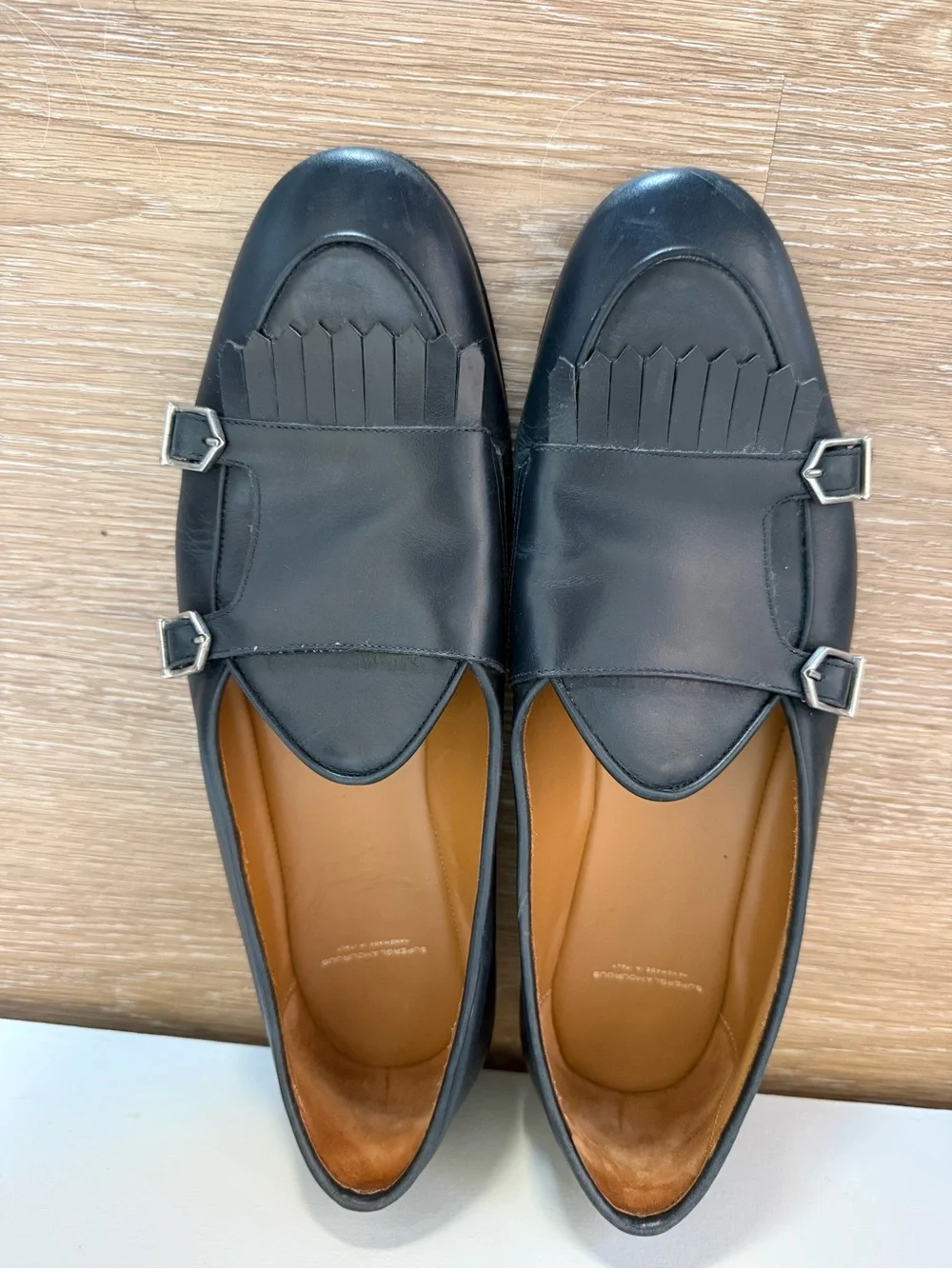 Superglamorous naby Leather Tassel  Loafers with Buckle Detail